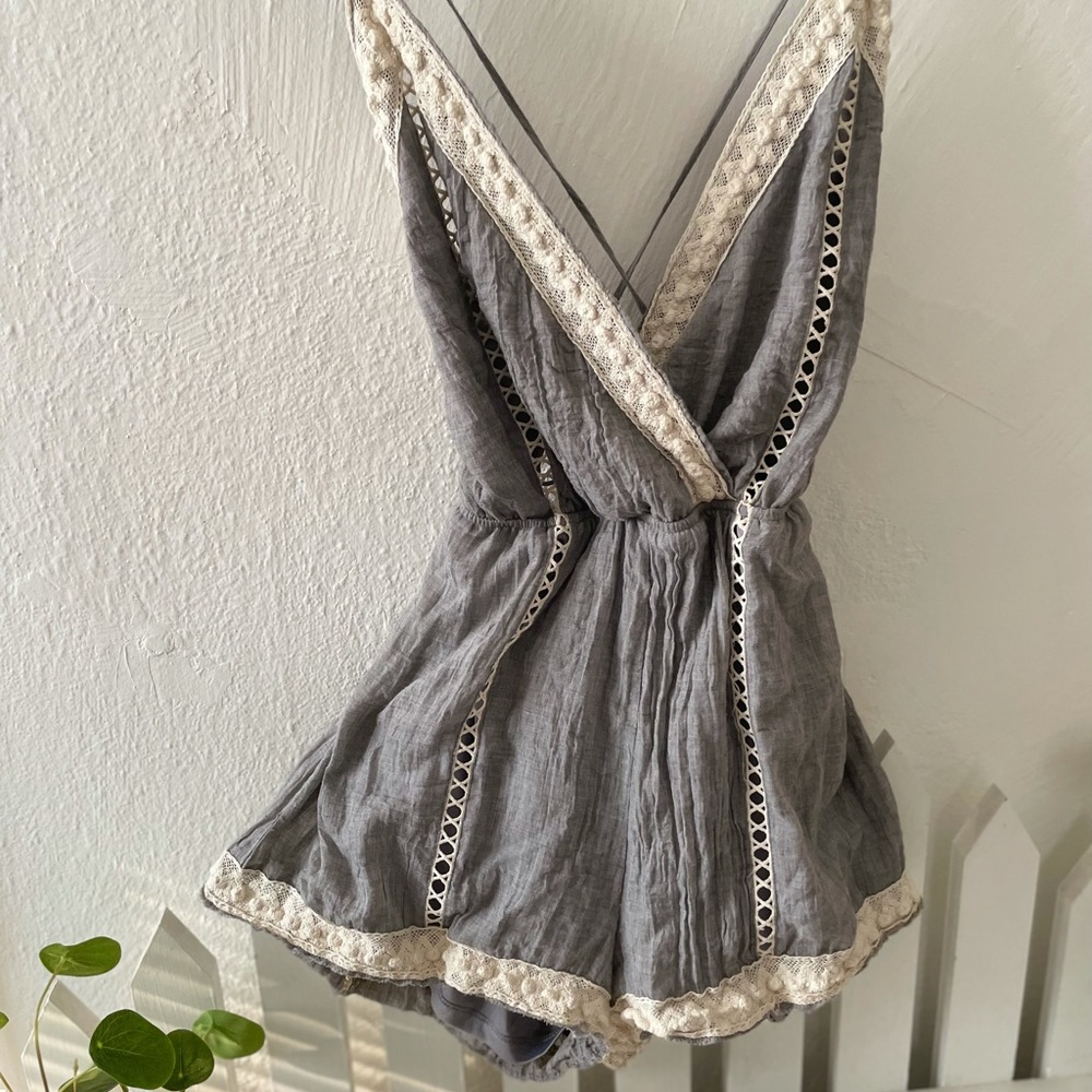 Backless romper